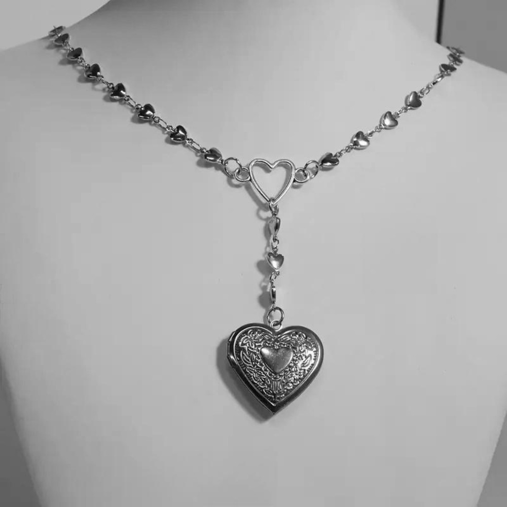 New Charm Sliver Color Carved  - Men Accessories Aesthetic recension och pris