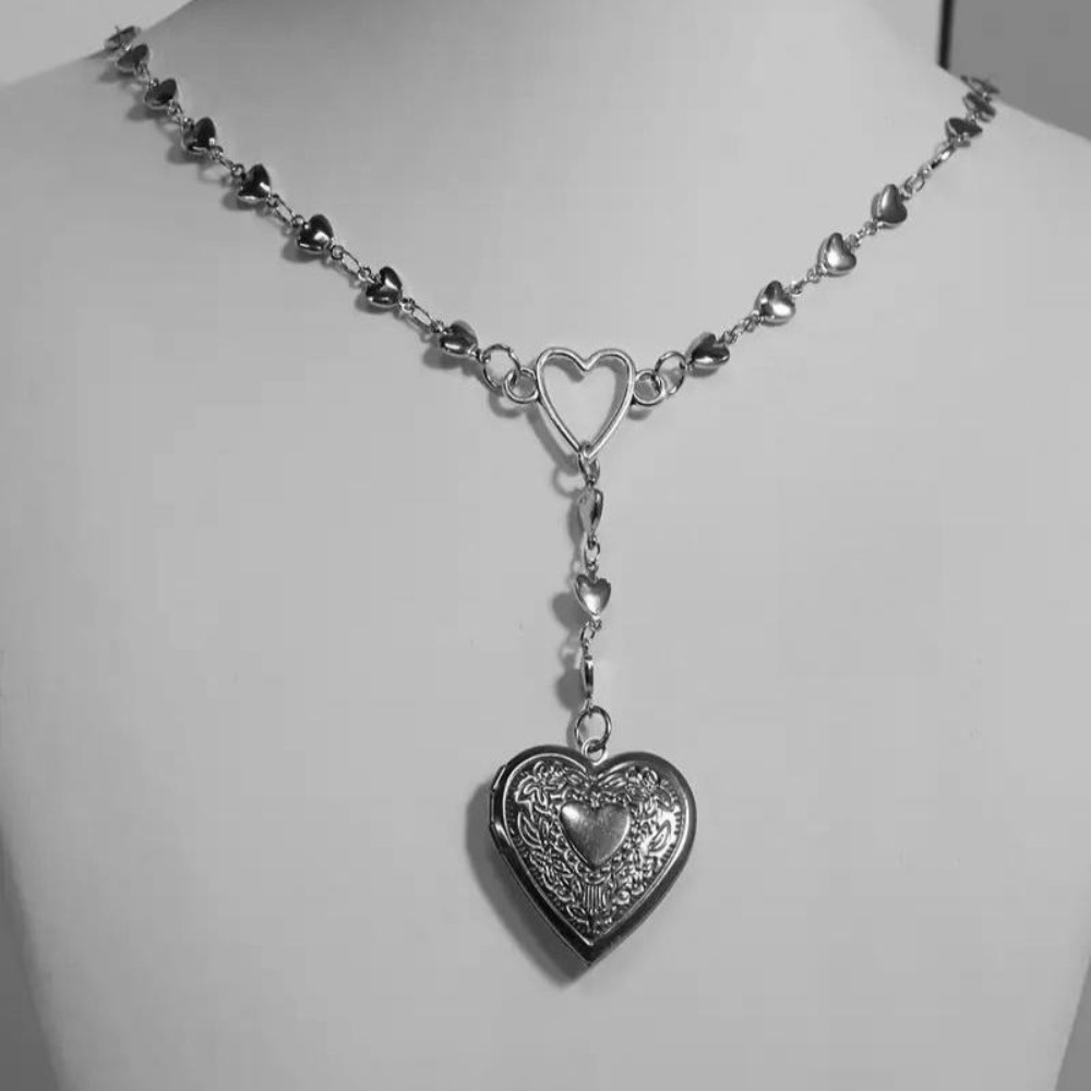 New Charm Sliver Color Carved  - Men Accessories Aesthetic recension och pris