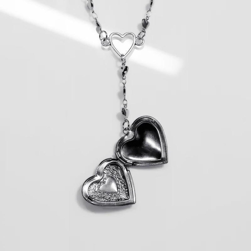 New Charm Sliver Color Carved  - Men Accessories Aesthetic recension och pris