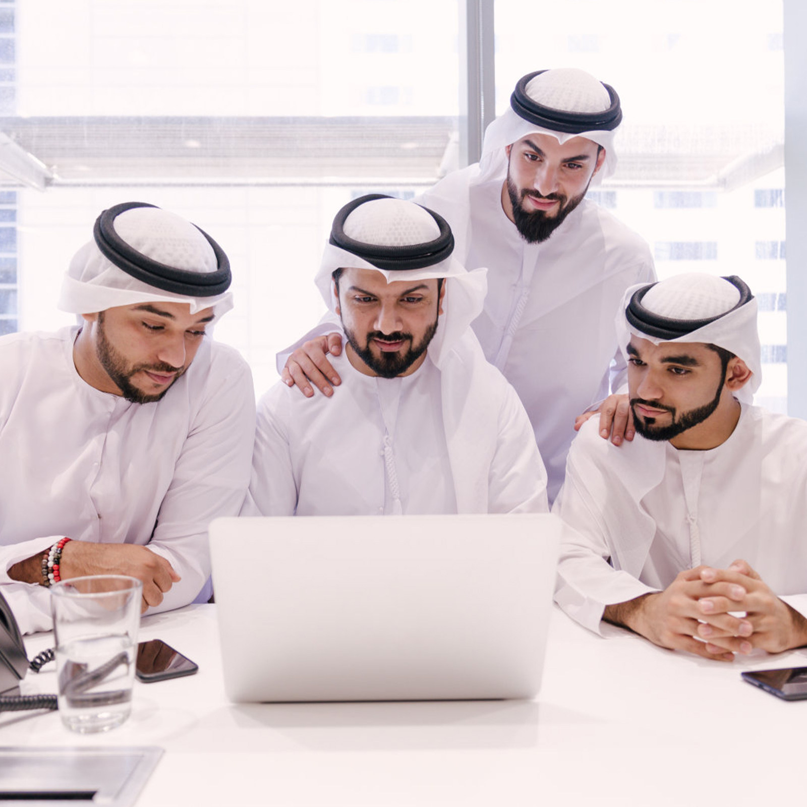 Arab Shemagh Headband for Men  - Men Accessories In Dubai recension och pris