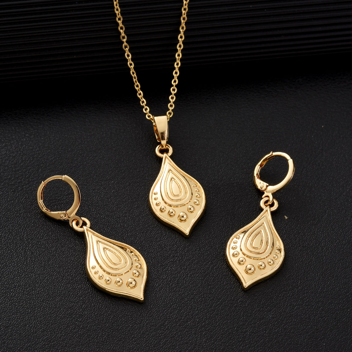 African Dubai Ethiopia Gold Co - Men Accessories In Dubai recension och pris